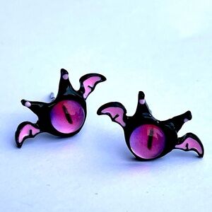 Monster Eyes stud earrings bat wings cat black purple pink